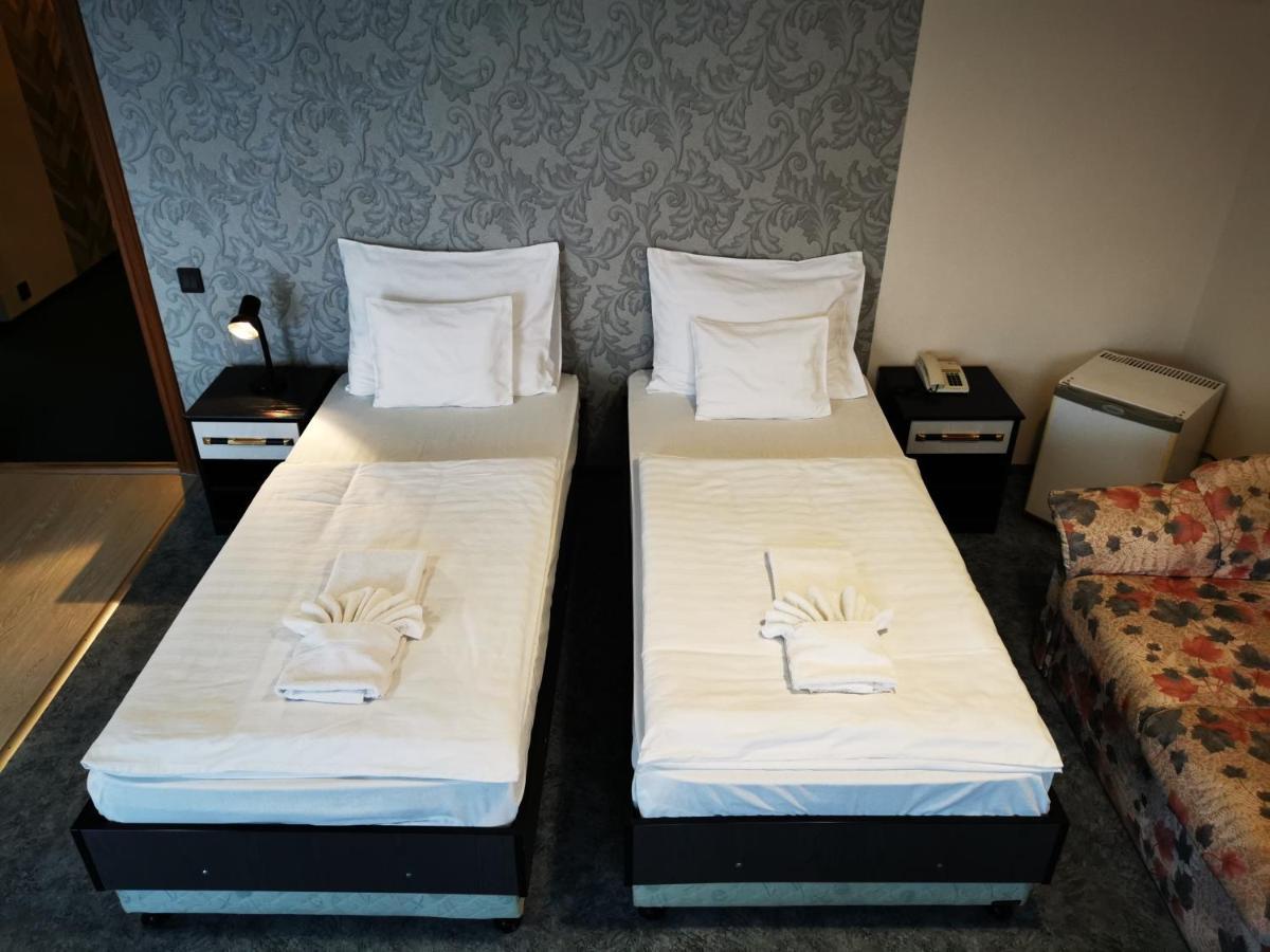 Patyi Etterem Es Hotel Bögöte Εξωτερικό φωτογραφία