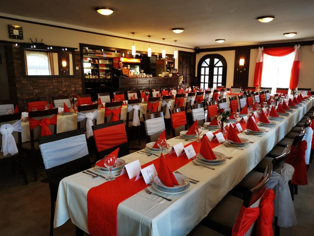 Patyi Etterem Es Hotel Bögöte Εξωτερικό φωτογραφία