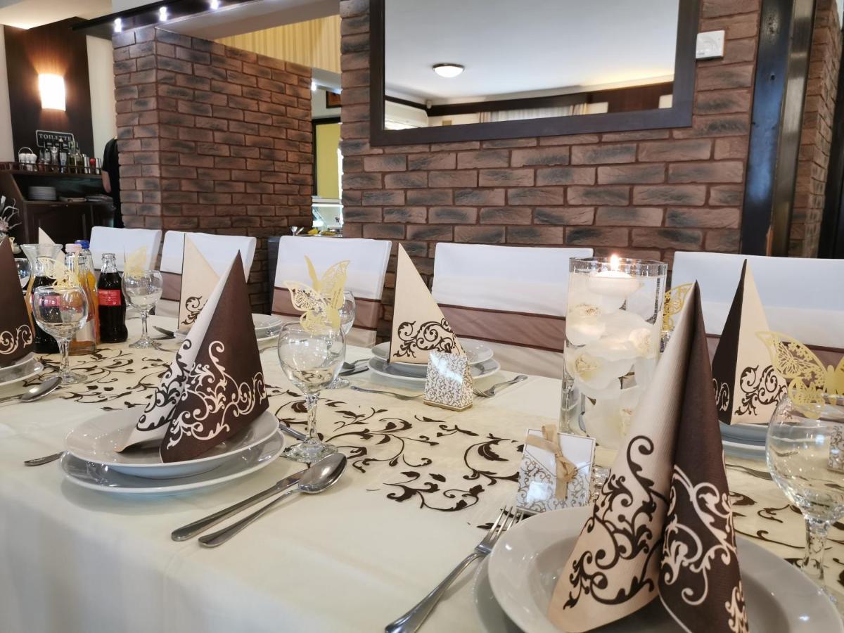 Patyi Etterem Es Hotel Bögöte Εξωτερικό φωτογραφία