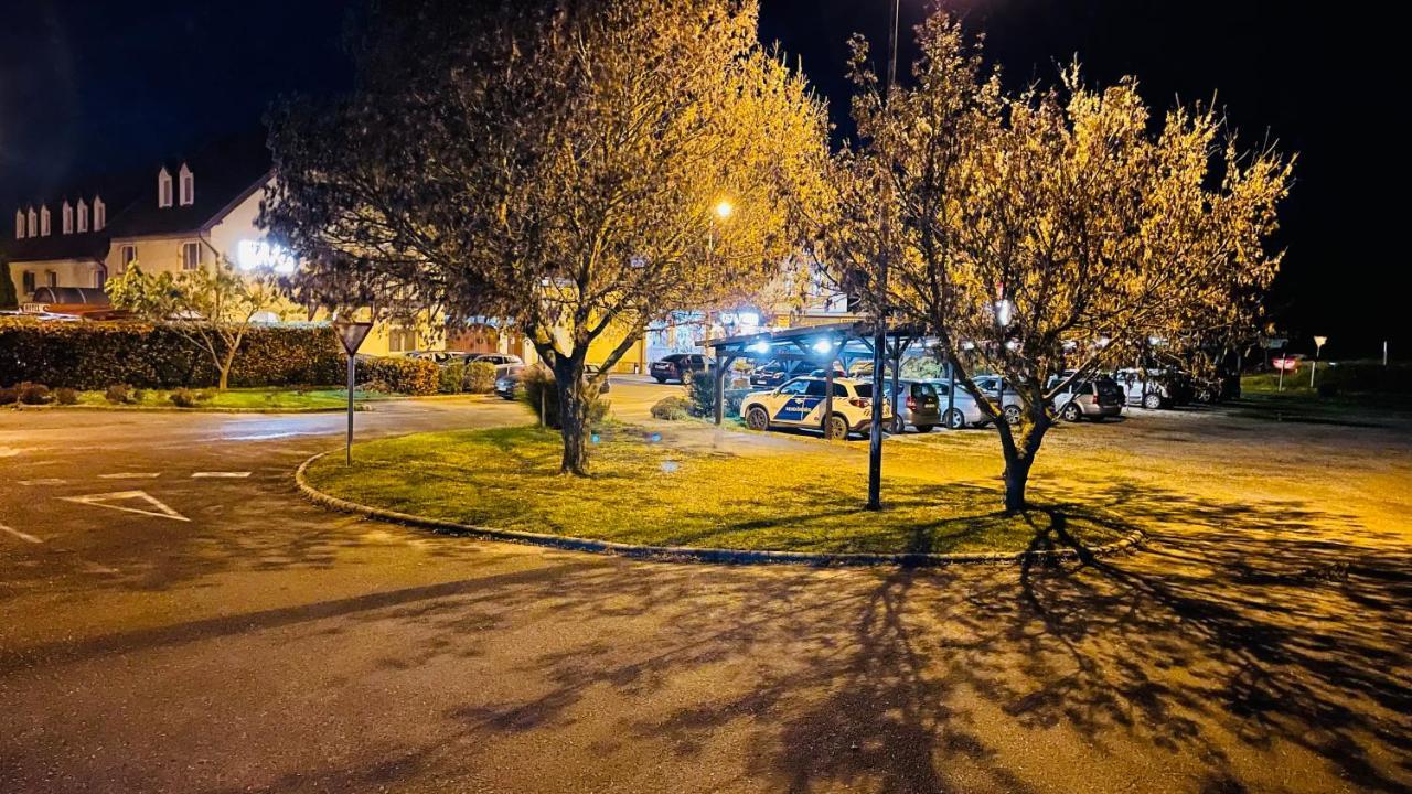 Patyi Etterem Es Hotel Bögöte Εξωτερικό φωτογραφία